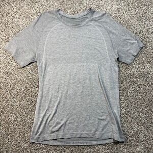 Lululemon Mens Size Medium Metal Vent Tech Short Sleeve Shirt Heathered Grey